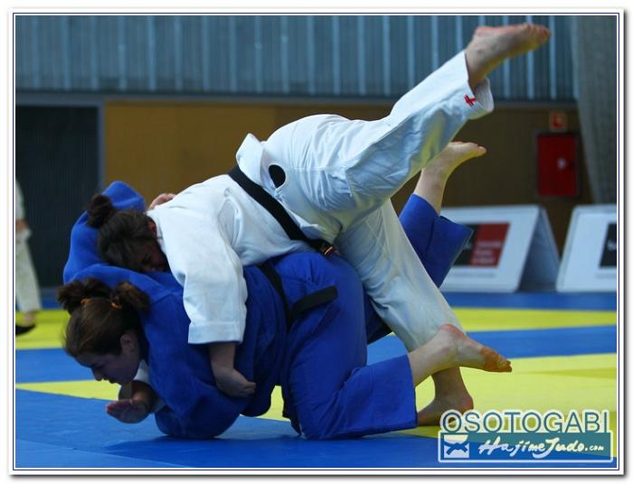 CEU 2011 100154